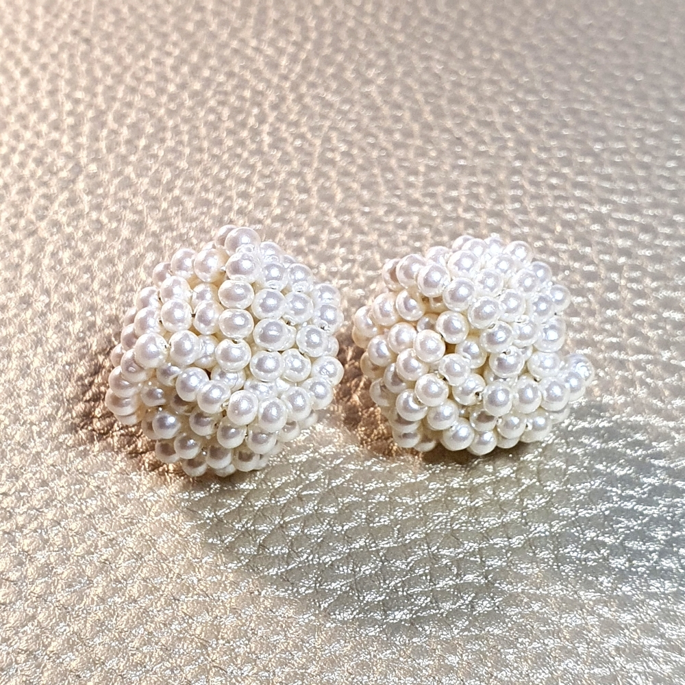 Mini Faux Pearls with Goldtone Back Post